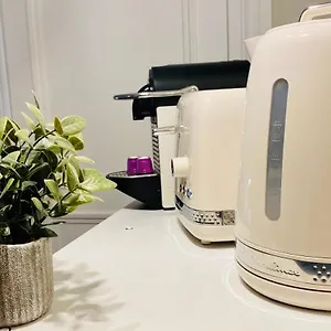  Homestay Pompidou Centre France